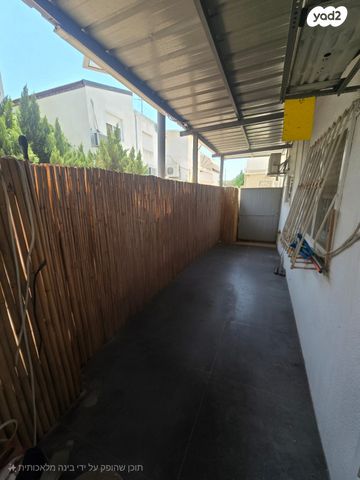 דירת גן, משעול דקר, צה"ל, קרית גת