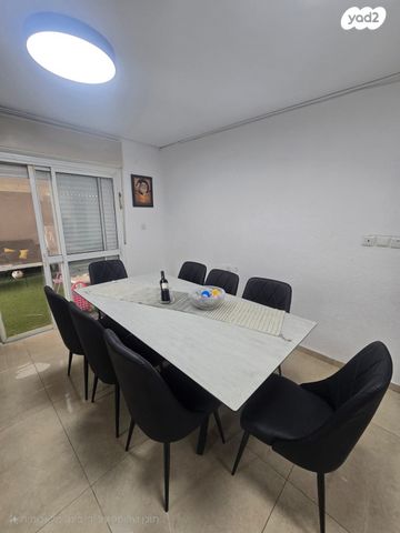 דירת גן, משעול דקר, צה"ל, קרית גת