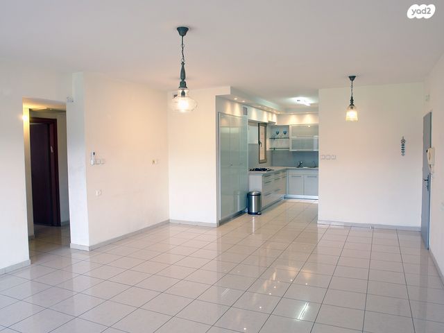 דירה, עינב, הרצליה