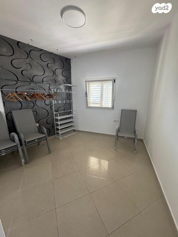 דירה, יצחק שדה, בת ים