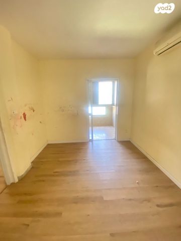 דירה, חזקיה המלך, רובע י"ג, אשדוד