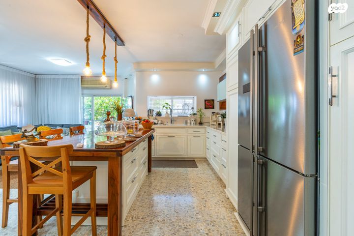 דו משפחתי, יצחק רבין 29, ניסן, חדרה