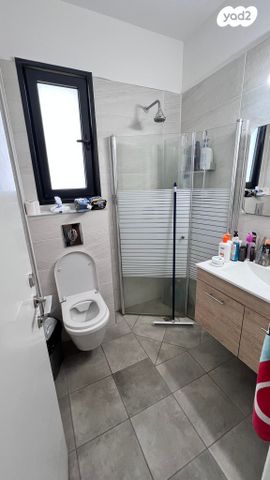 דירה, יעקב דורי, נאות שמיר, רמלה