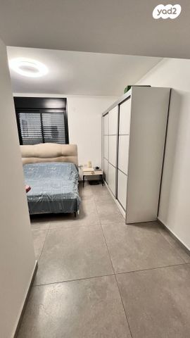 דירה, יעקב דורי, נאות שמיר, רמלה