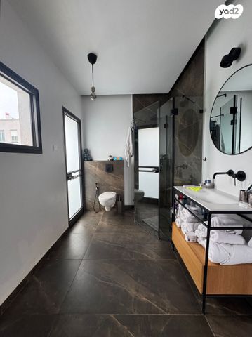 בית פרטי/ קוטג', גולן, רמת השרון