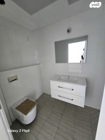 דירה, הצנחנים, נווה שרת, תל אביב יפו