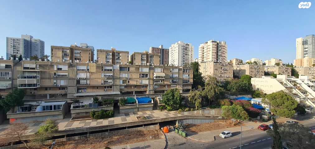 אבא הלל סילבר 105