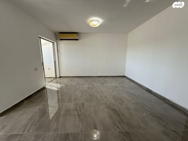 דירה, שדרות יוספטל, גבעה א', שביט, קרית אתא