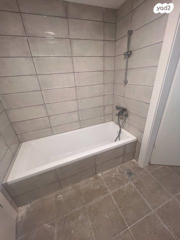 דירה, לויתן, חוף הזהב, נתניה