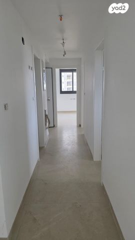 דירה, דוכיפת 1, קרית אתא