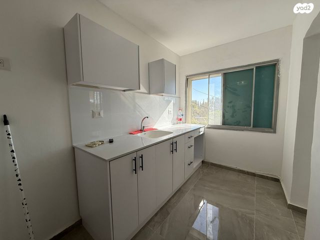 דירה, שדרות יוספטל, גבעה א', שביט, קרית אתא