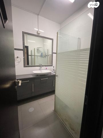 דירה, הגר"א 10, נאות רחל, חולון