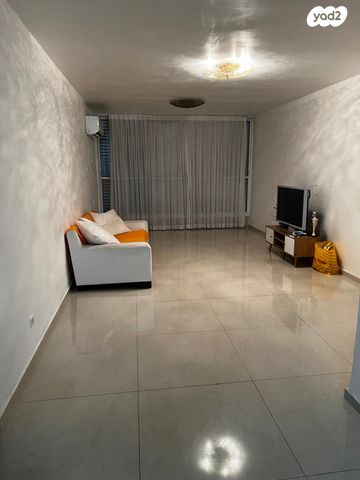 דירה, ההסתדרות, מרכז, קרית עבודה, חולון