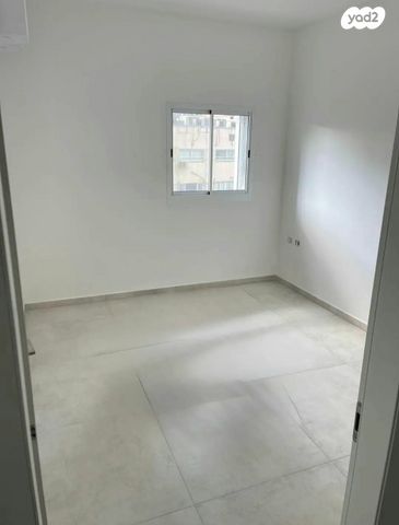 דירה, גרציאני יצחק, גני שרונה, קרית הממשלה, תל אביב יפו