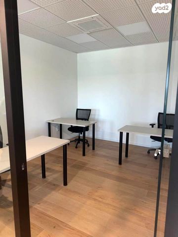 משרדים, גלגלי הפלדה, אזור תעשיה, הרצליה