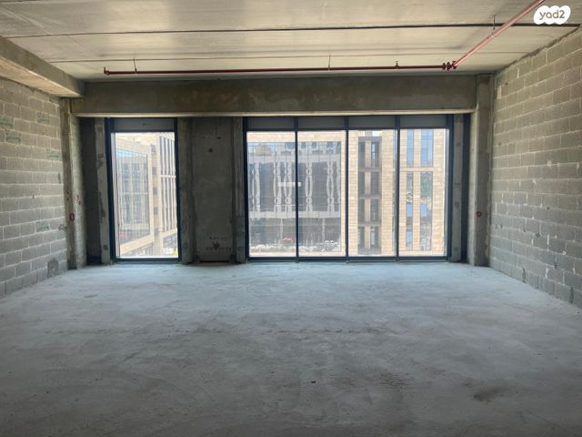 תלפיות תעשיה ומסחר