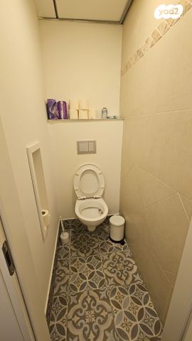 משרדים, החשמונאים 105, גני שרונה, קרית הממשלה, תל אביב יפו