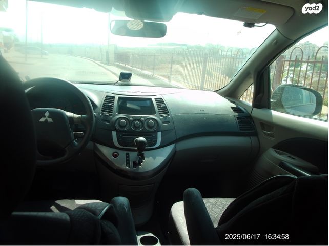 מיצובישי גרנדיס