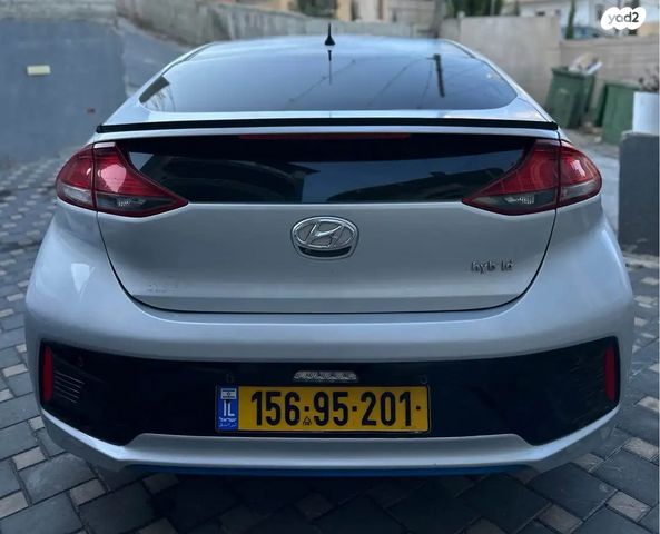 יונדאי איוניק