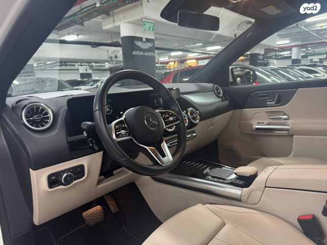 מרצדס-בנץ GLA