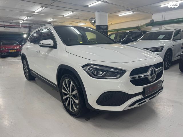 מרצדס-בנץ GLA