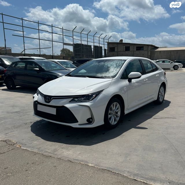 מודעת רכב טויוטה קורולה 1