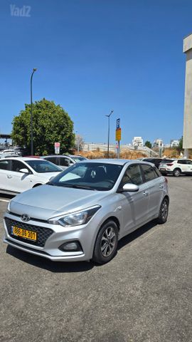 מודעת רכב יונדאי i20