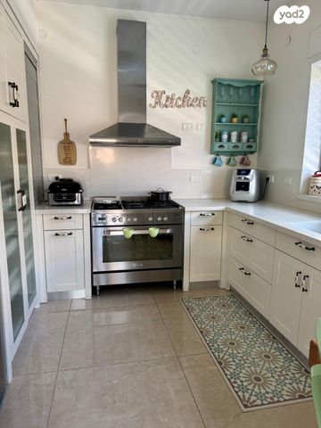 דו משפחתי, הירמוך 39, גבעת יערה, יקנעם עילית