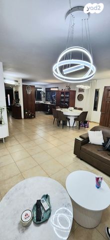 דו משפחתי, משאבים 62, רמתיים, הוד השרון