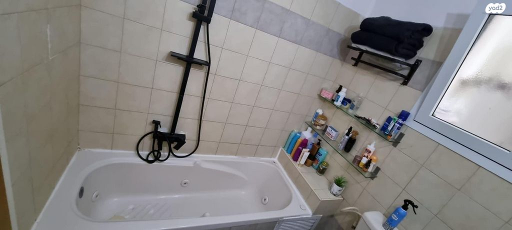 דירה, אסא קדמוני 7, נווה ברבור, כפר שלם מערב, תל אביב יפו