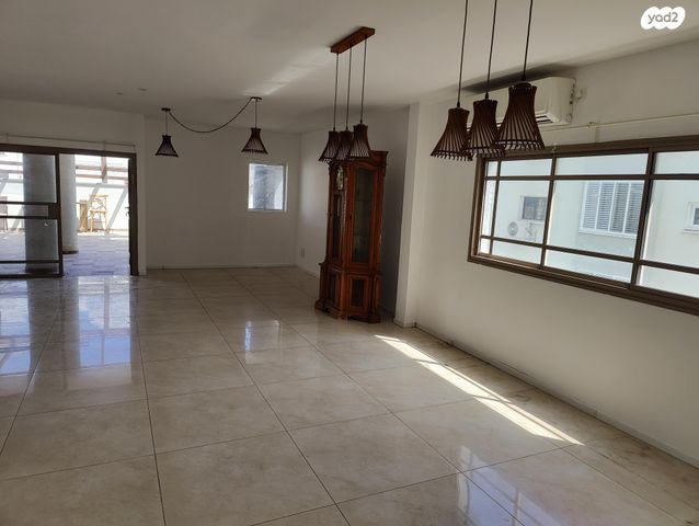 גג/ פנטהאוז, סמילנסקי 62, מרכז העיר דרום, נתניה