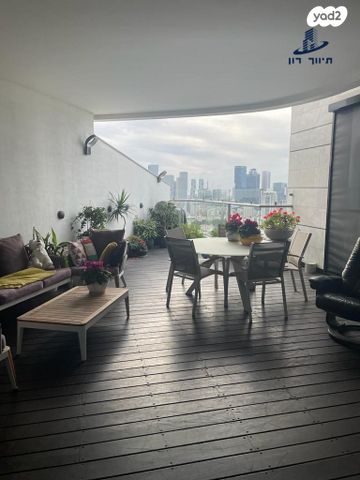 גג/ פנטהאוז, בורוכוב, גבעתיים