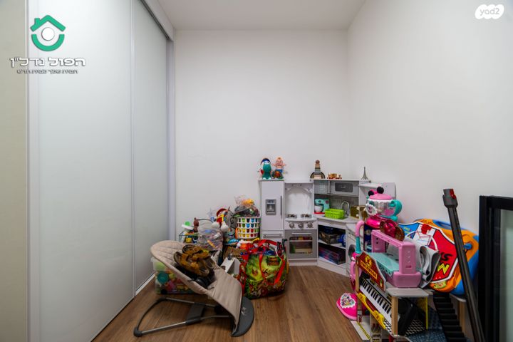 דירת גן, גבע, ארלוזורוב, גבעתיים