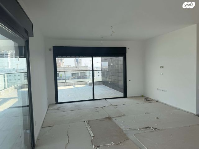 גג/ פנטהאוז, היינן 37, עיר היין, אשקלון