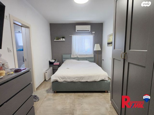 דירה, משעול ענבר 10, בן גוריון, חולון