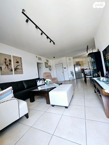 דירה, שדרות רחבעם זאבי 38, שער הים, ראשון לציון