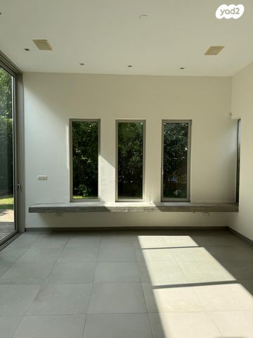 בית פרטי/ קוטג', הפרטיזנים, נווה עמל, הרצליה