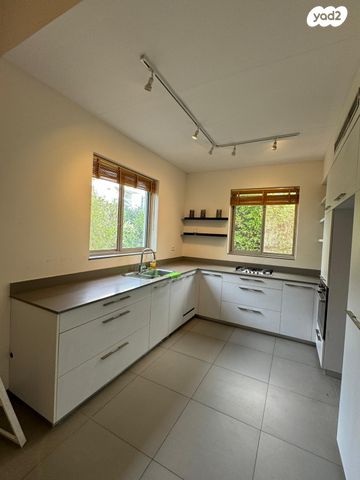 בית פרטי/ קוטג', הפרטיזנים, נווה עמל, הרצליה