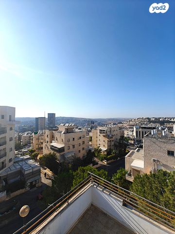 תל ארזה, עזרת תורה