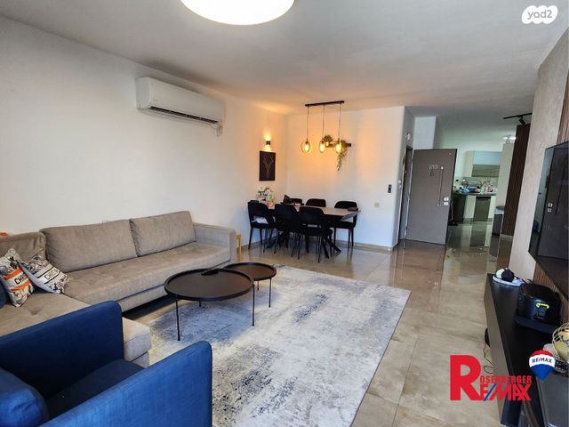 דירה, משעול ענבר 10, בן גוריון, חולון