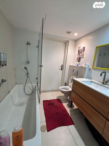 דירת גן, עמיחי פאגלין, אזורי חן, גימל החדשה, תל אביב יפו