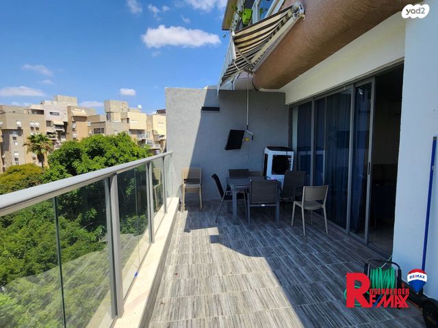 דירה, משעול ענבר 10, בן גוריון, חולון