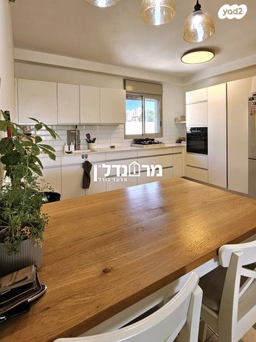 דירה, מרכז, הרצליה