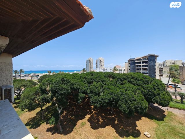 גג/ פנטהאוז, שבזי 13, קרית ים א', קרית ים
