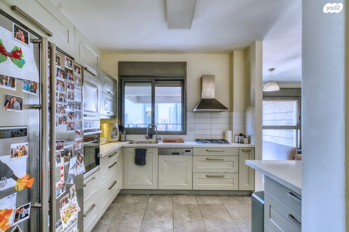 דירה, עין זיתים, נחלת יצחק, תל אביב יפו