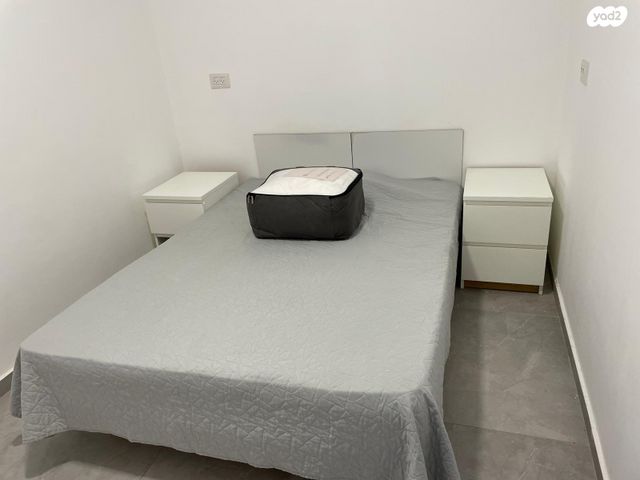 דירה, חב"ד, ראשון לציון