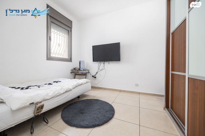 דירה, גרשון אבנר, ארמון הנציב, תלפיות מזרח, ירושלים