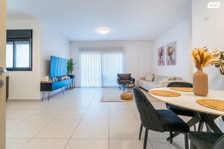 דירה, השולמית, אור ים, אור עקיבא