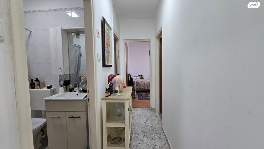 דירה, החרמון, יצחק רבין, צפת