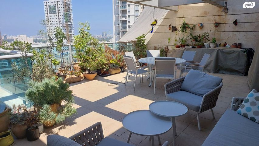 שדרת התמרים 